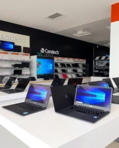 etalase toko Ceratech Batam DC Mall dengan promo laptop bekas premium bergaransi